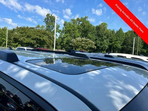 Used 2024 Toyota 4Runner TRD Off-Road Premium w/ Moonroof Package AWD/4WD image 3