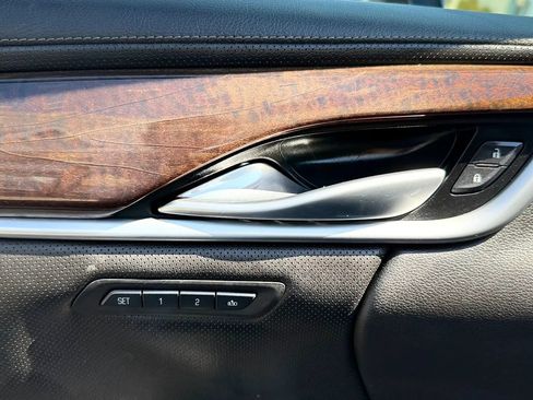Used 2013 Cadillac XTS Premium FWD image 23