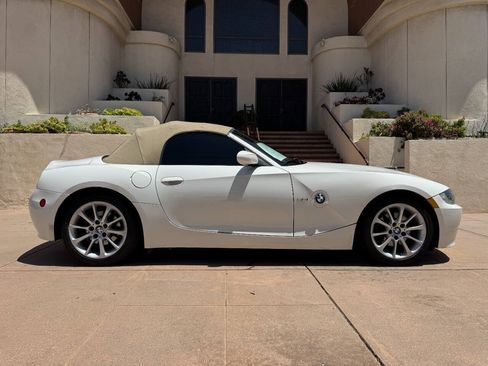 Used 2006 BMW Z4 3.0i RWD image 30