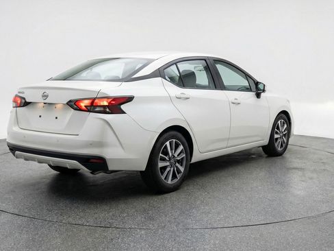 Used 2025 Nissan Versa SV FWD image 9