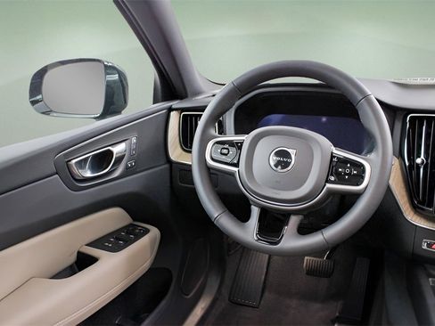 New 2026 Volvo XC60 B5 Core w/ Protection Package Premier image 22