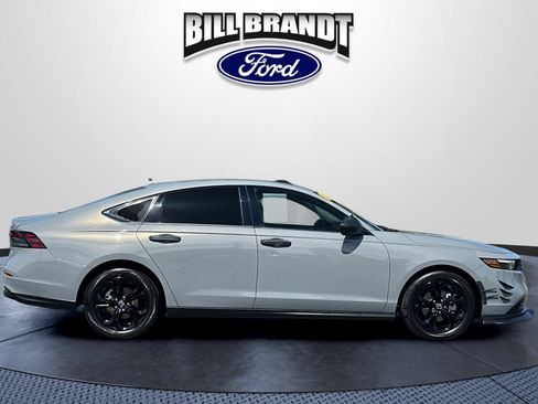 Used 2025 Honda Accord SE image 2