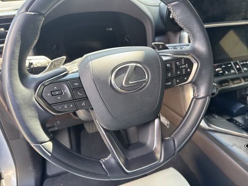 Used 2022 Lexus LX 600 4WD w/ Appearance Package image 26