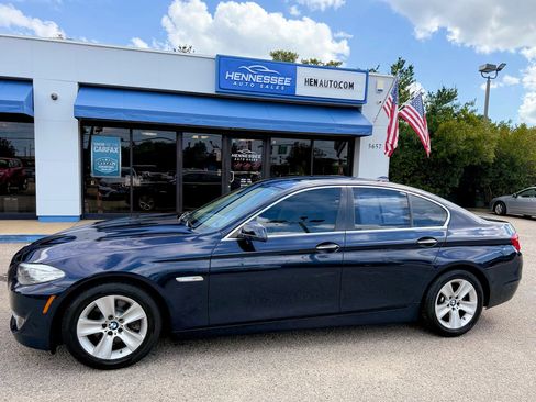 Used 2011 BMW 528i Sedan RWD image 24
