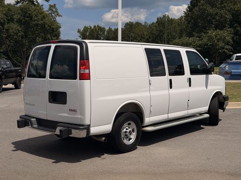 Used 2025 GMC Savana 2500 w/ Driver Convenience Package RWD image 12