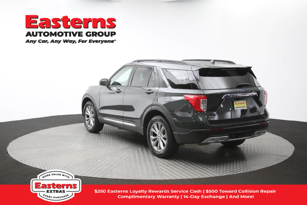 Used 2023 Ford Explorer XLT w/ Equipment Group 202A AWD/4WD image 71