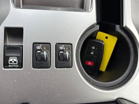 Used 2023 Toyota 4Runner SR5 Premium image 17