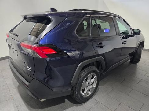 Used 2025 Toyota RAV4 XLE AWD/4WD image 5