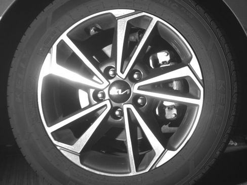 Used 2024 Kia Forte LXS image 18