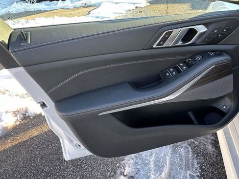 Certified 2026 BMW X5 xDrive50e w/ Executive Package image 24