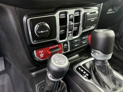 New 2025 Jeep Wrangler Willys image 31