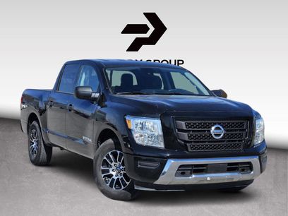 Used 2022 Nissan Titan SV