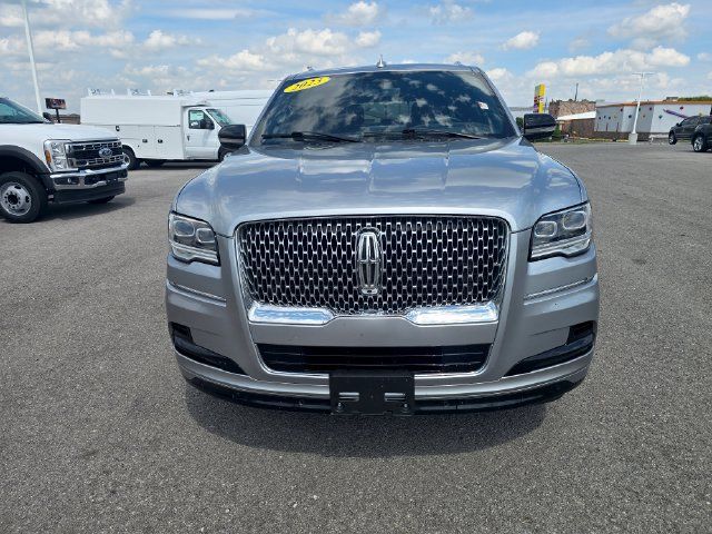 Used 2023 Lincoln Navigator Reserve AWD/4WD image 8