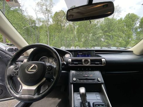 Used 2015 Lexus IS 250 AWD w/ Premium Package image 19