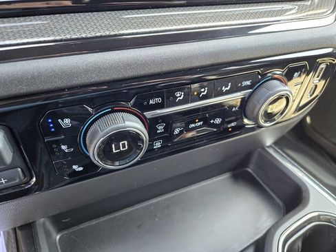 Used 2025 Chevrolet Silverado 1500 ZR2 w/ Technology Package image 27