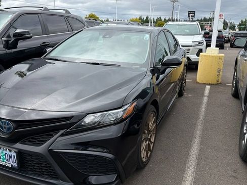 Used 2023 Toyota Camry SE w/ Convenience Package FWD image 1