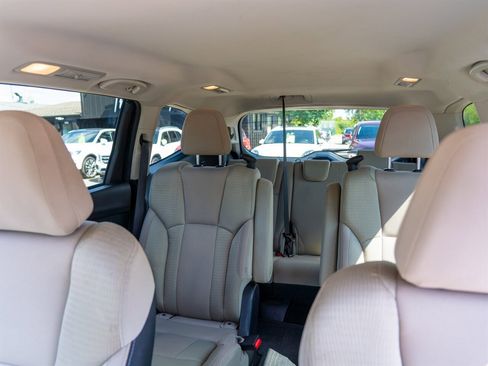 Used 2019 Subaru Ascent Premium w/ Popular Package #4 image 23