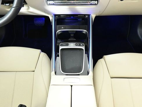 Certified 2026 Mercedes-Benz GLB 250 4MATIC image 24