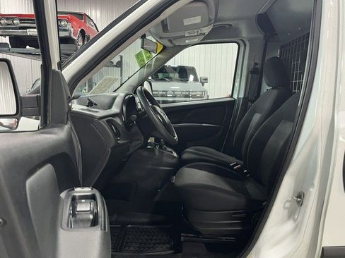 Used 2022 RAM ProMaster City Tradesman FWD image 12