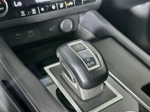 Used 2024 Mitsubishi Outlander SE FWD image 25