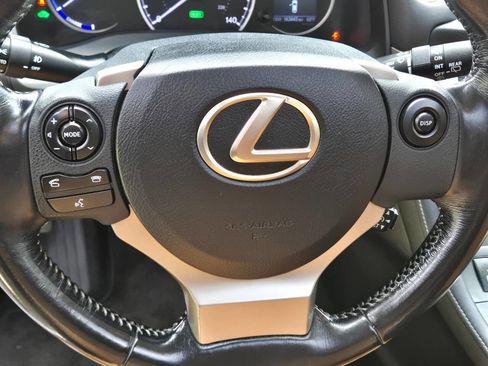 Used 2015 Lexus CT 200h w/ Navigation Package FWD image 2