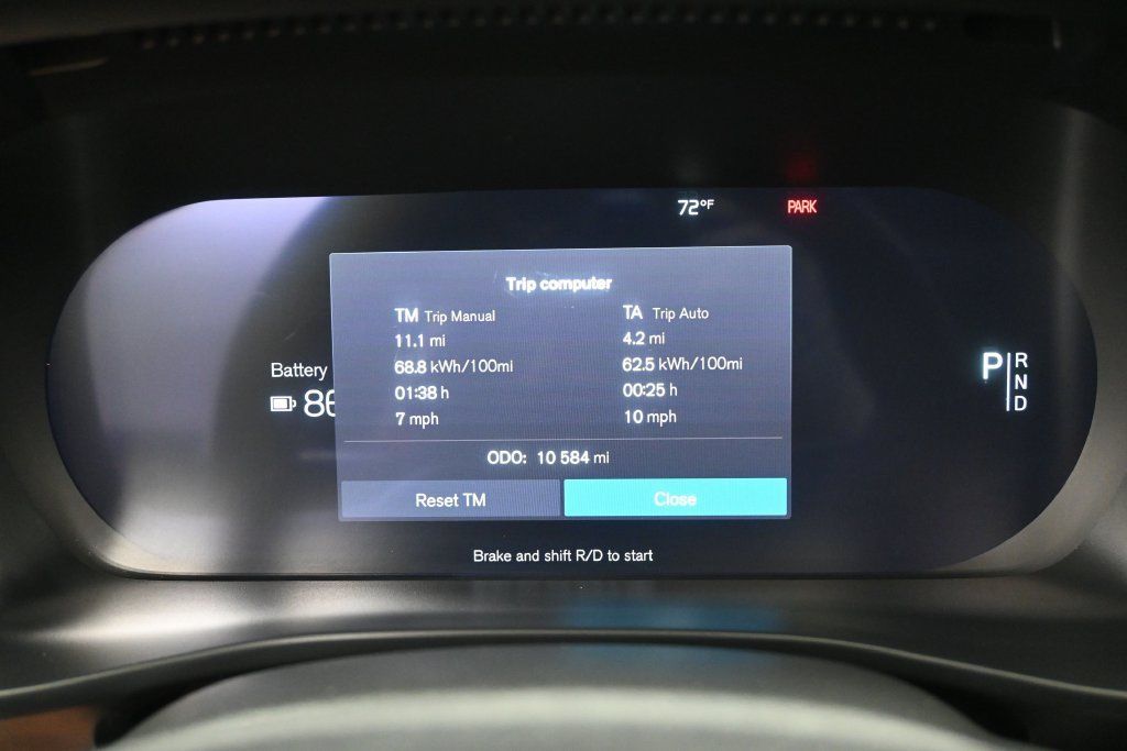 Used 2023 Volvo XC40 Recharge Ultimate AWD/4WD image 15