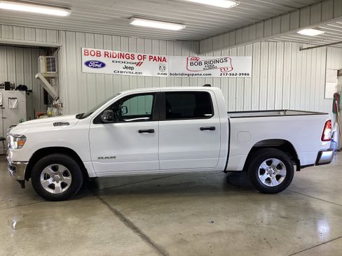 Used 2023 RAM 1500 Big Horn AWD/4WD image 2