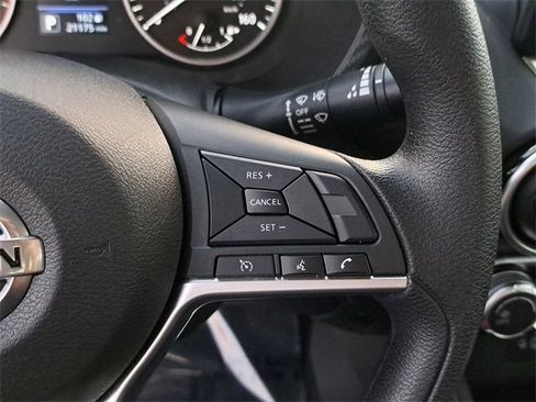 Used 2023 Nissan Sentra S image 24