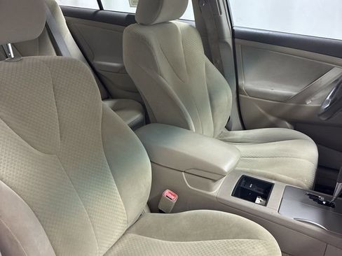 Used 2009 Toyota Camry LE image 23