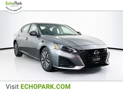 Used 2024 Nissan Altima 2.5 SV