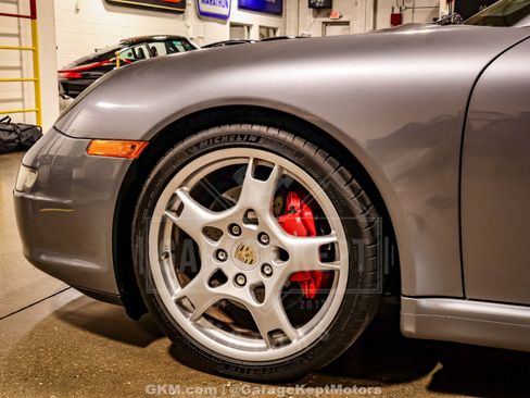 Used 2005 Porsche 911 Carrera S RWD image 28