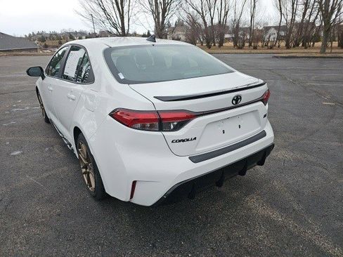 Used 2024 Toyota Corolla Sedan w/ SE Convenience Package image 3
