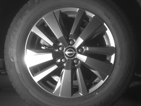Used 2025 Nissan Pathfinder SV FWD image 15
