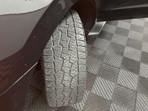 Used 2024 Ford Expedition XLT image 45