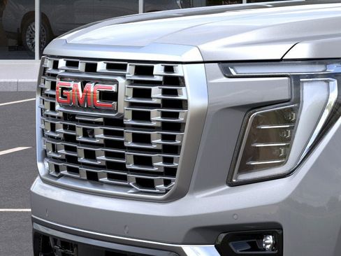 New 2026 GMC Yukon XL Denali w/ Sun & Power Step Package AWD/4WD image 13