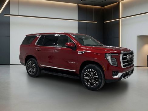 Used 2025 GMC Yukon Elevation AWD/4WD image 8