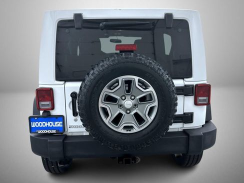 Used 2017 Jeep Wrangler Unlimited Rubicon w/ Connectivity Group AWD/4WD image 6