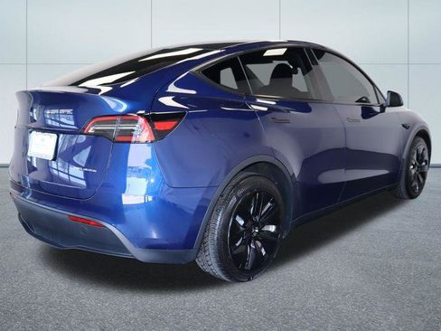 Used 2023 Tesla Model Y Long Range AWD/4WD image 8