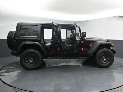 Used 2021 Jeep Wrangler Unlimited Rubicon w/ Xtreme Recon 35" Tire Package image 32