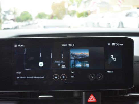 Used 2025 Kia Carnival FWD image 18
