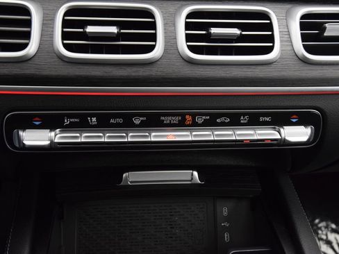 Certified 2025 Mercedes-Benz GLE 450 4MATIC Coupe image 27
