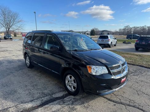 Used 2012 Dodge Grand Caravan SXT w/ Security Group FWD image 7