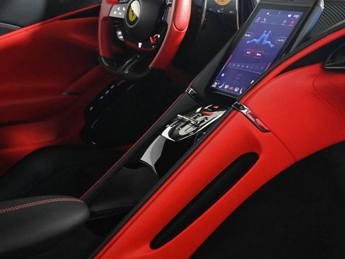 Certified 2022 Ferrari Roma RWD image 26