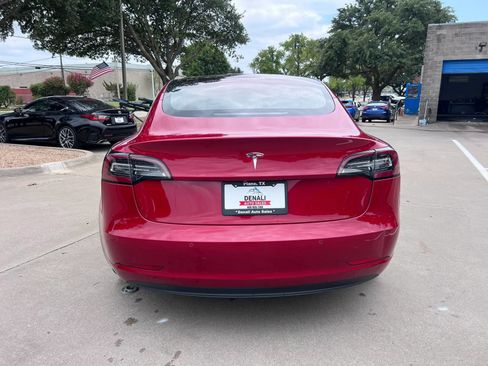 Used 2018 Tesla Model 3 Mid Range RWD image 8