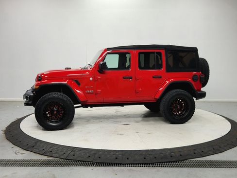 Used 2020 Jeep Wrangler Unlimited Sahara AWD/4WD image 5