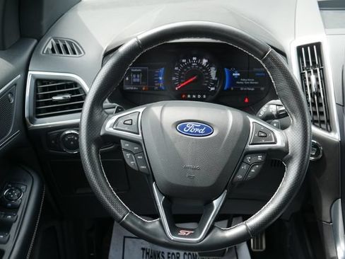 Used 2023 Ford Edge ST AWD/4WD image 16