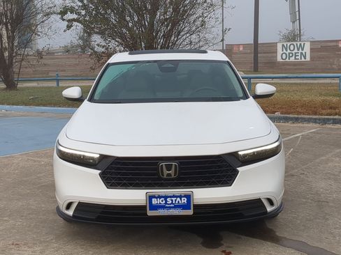 Used 2024 Honda Accord EX image 9