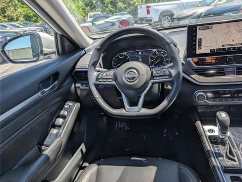Used 2023 Nissan Altima 2.5 SL AWD/4WD image 17