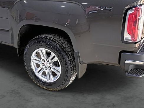 Used 2019 GMC Canyon SLE w/ SLE Convenience Package image 9