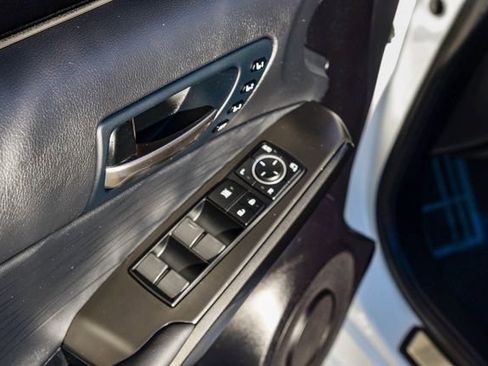 Certified 2025 Lexus IS 350 F Sport image 26